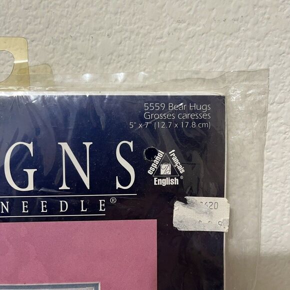 Vintage Designs for the Needle Kinka Bear Hugs Cross Stitch Kit 5559 NEW - Picture 3 of 6